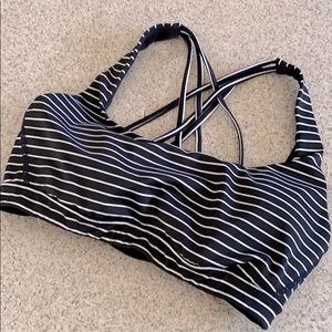 VS sport black and white stripe sports bra size s